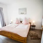 Strandchalet Elmo I In Апартаменты *