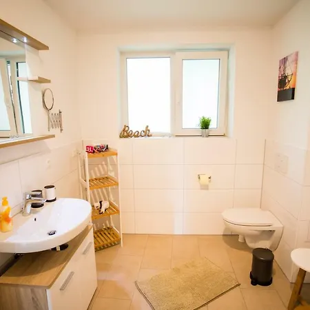 Strandchalet Elmo I In Apartment Wremen